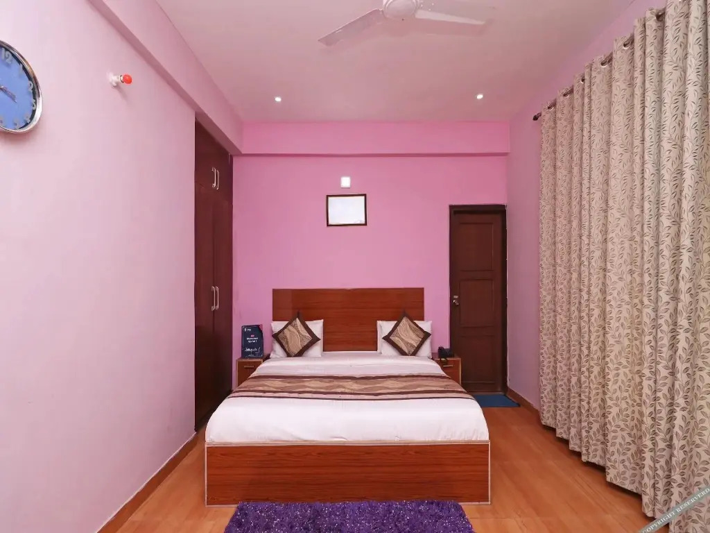 Galaxy Paradise By OYO Rooms