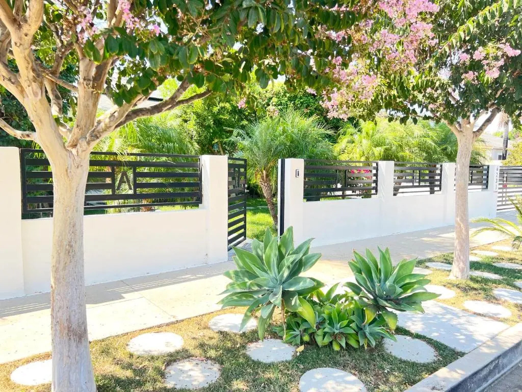 NoHo Luxury Oasis I saltwater pool-spa I lush gardens I 15 mins from Hollywood