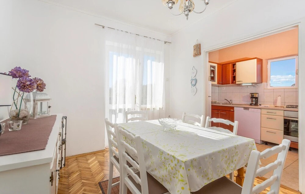 Cozy Home In Omisalj With Wifi