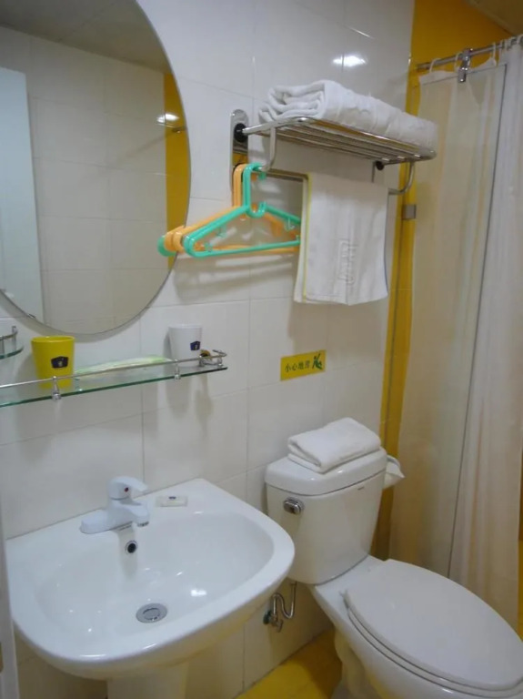 Home Inn (Luoxiayuan store, Wuxi Economic Development Zone)