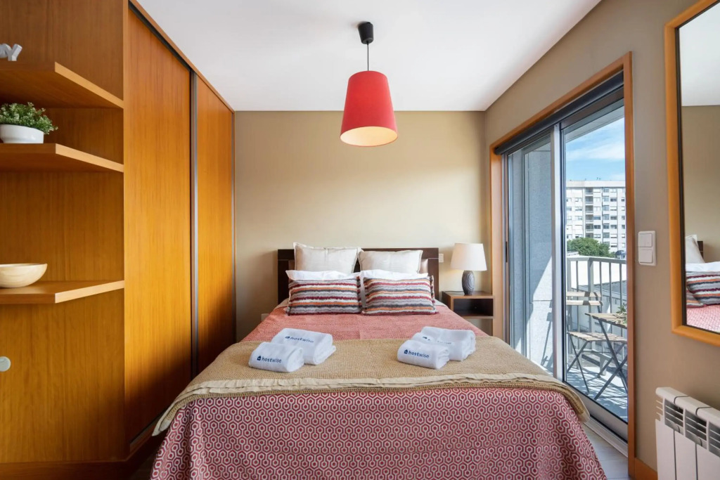 Bright Fresh Flat with Garage - Marquês