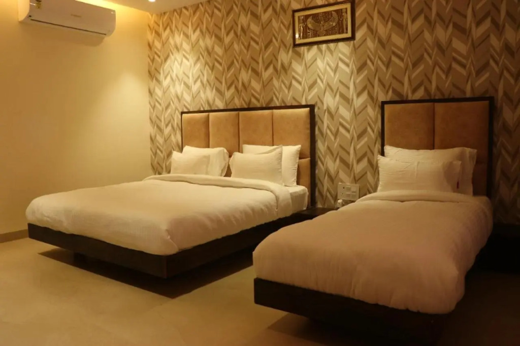 Hotel Purple Orchid