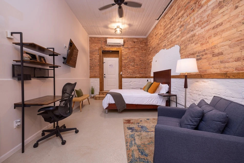 Hartwell Suites