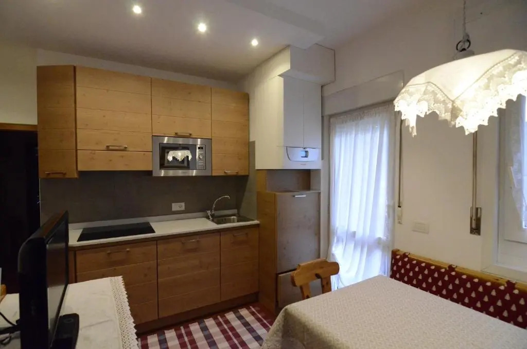Continental 101- 4 Beds