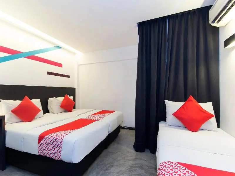 Grid 9 Hotel by OYO