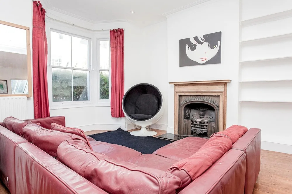 Elegant Victorian 3 Bed Home near Hammersmith