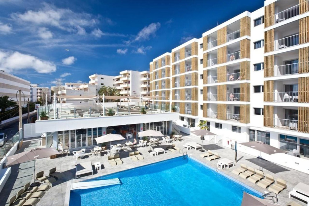 Апартаменты Ryans Ibiza