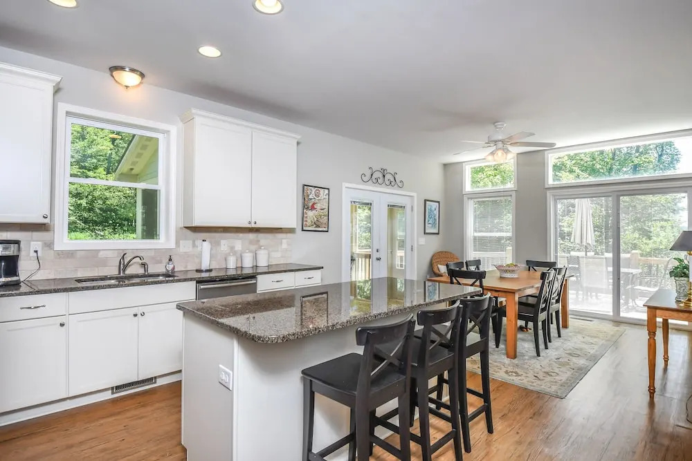 Deep Creek Dream 4 Bedroom House