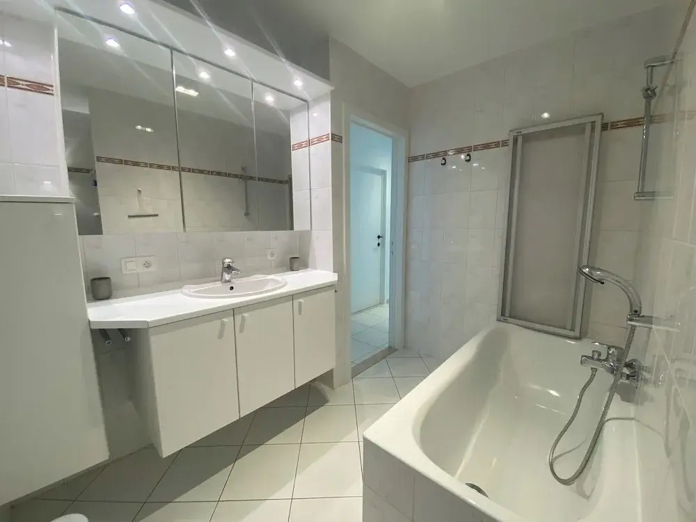 Apartment in Nieuwpoort with Sea Views