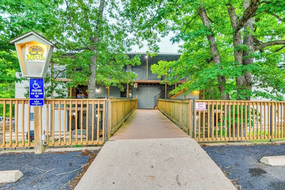 Hike & Leaf Peep! Condo 2 Mi to Silver Dollar City