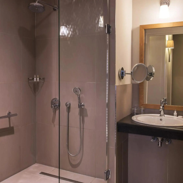 New Hotel Roblin