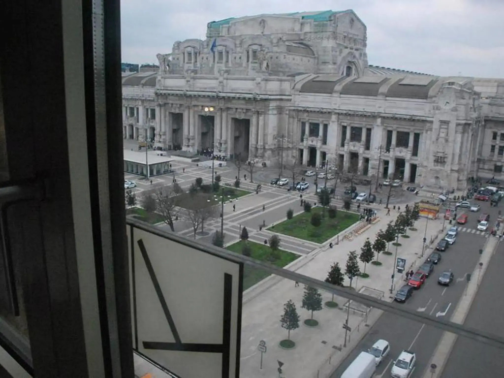 Отель iH Hotels Milano Centrale