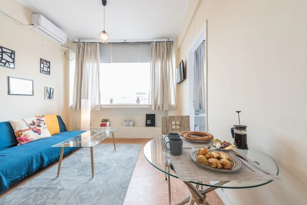 Explore the Art Side of Omonia