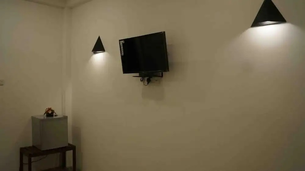 Hotel Athgira