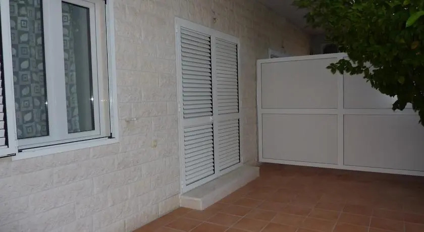 Apartments Kaštel Novi