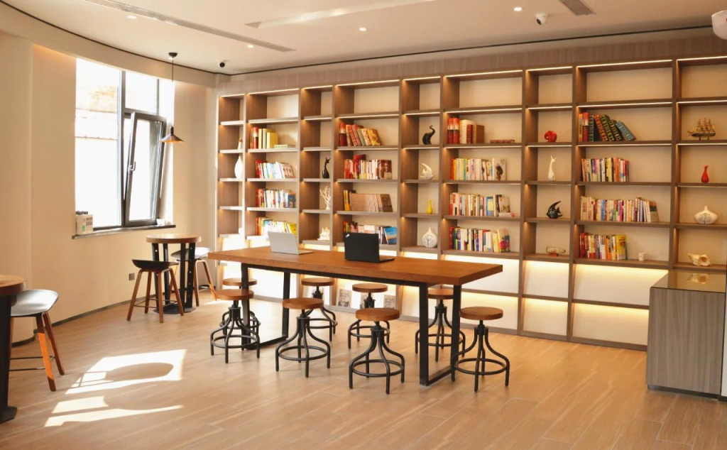 Hanting Hotel Qingdao Yan'an 3rd Road Zhiquan Road Metro Station