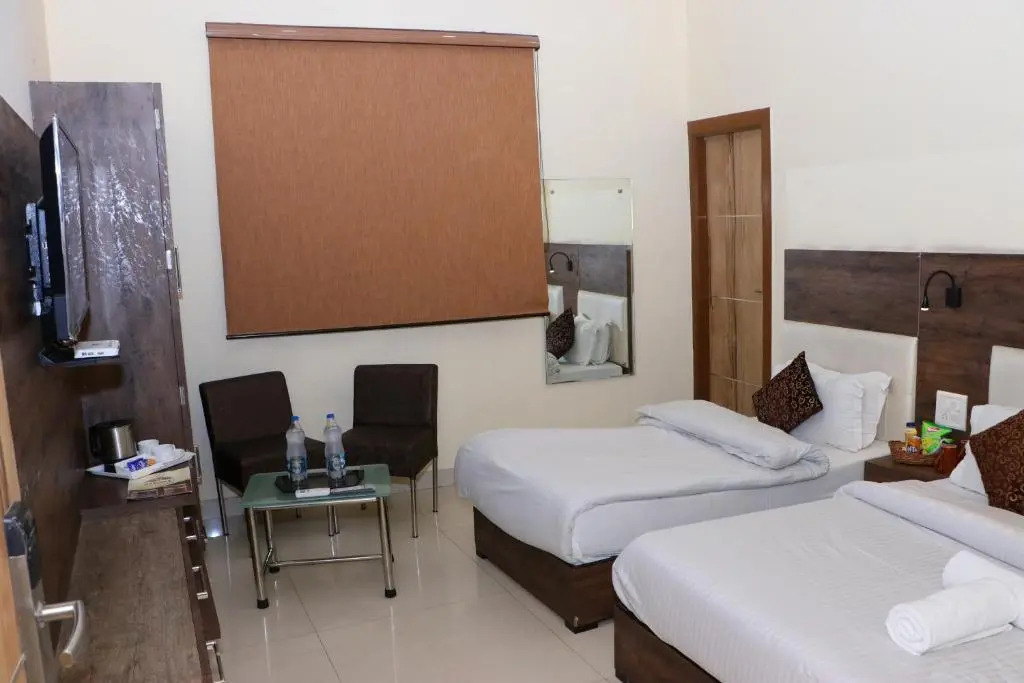Hotel Avitaj Inn
