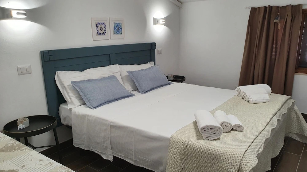 Apartment in Villa a Stone's Throw From the sea Up