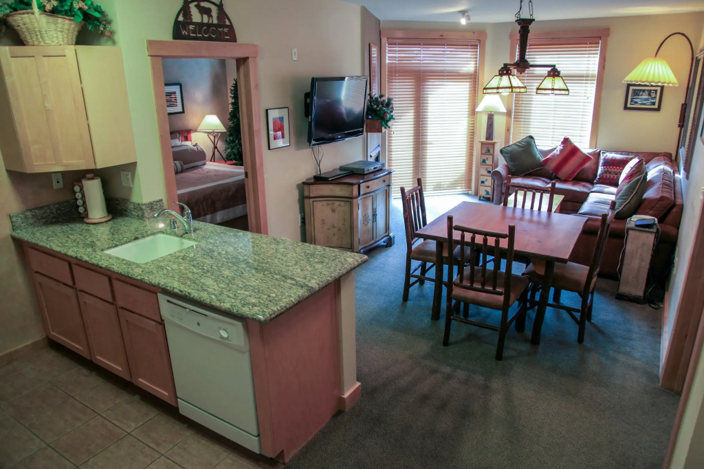 Sunstone #114 Condo