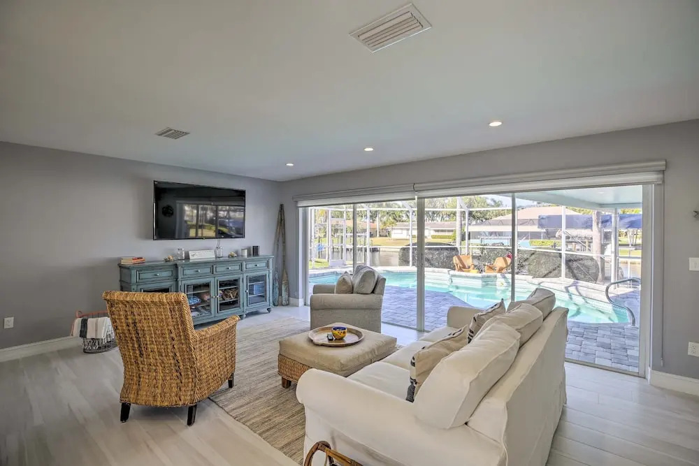 Canalfront Cape Coral Home With Dock & Bbq!