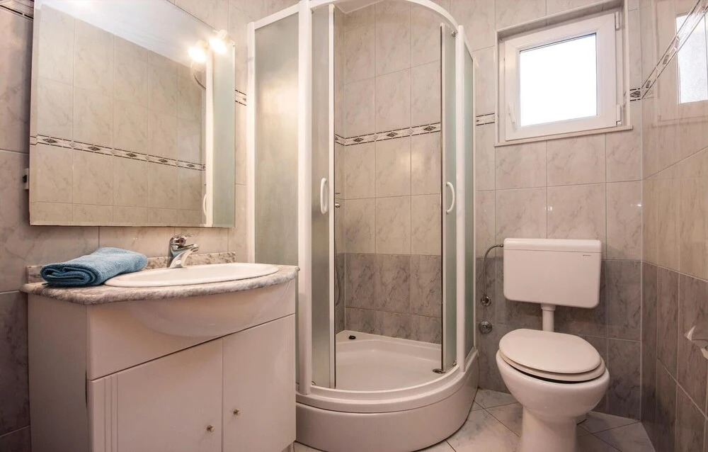 Stunning Home in Primosten With Wifi and 2 Bedrooms
