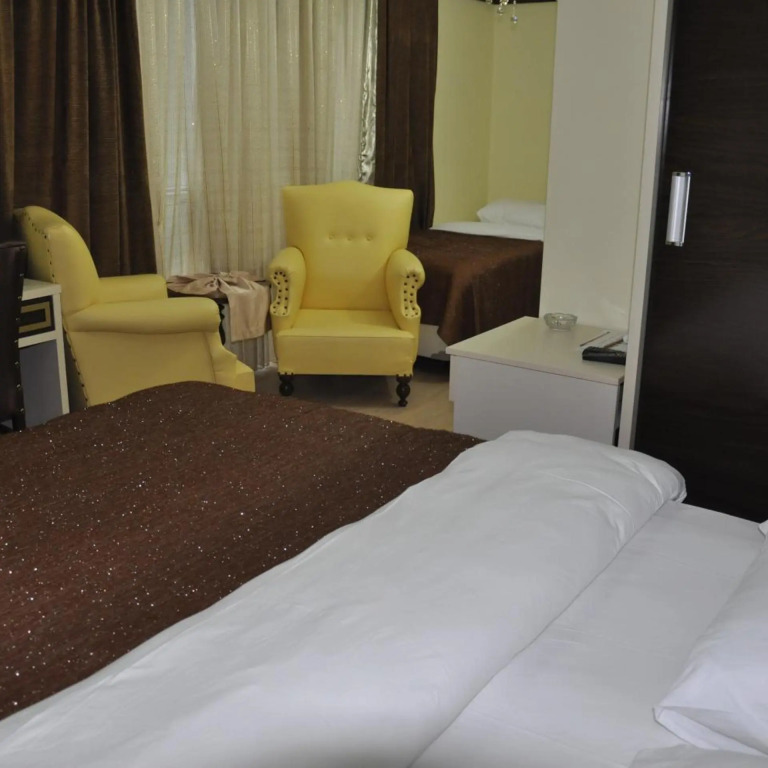 Gloria Tibi Hotel