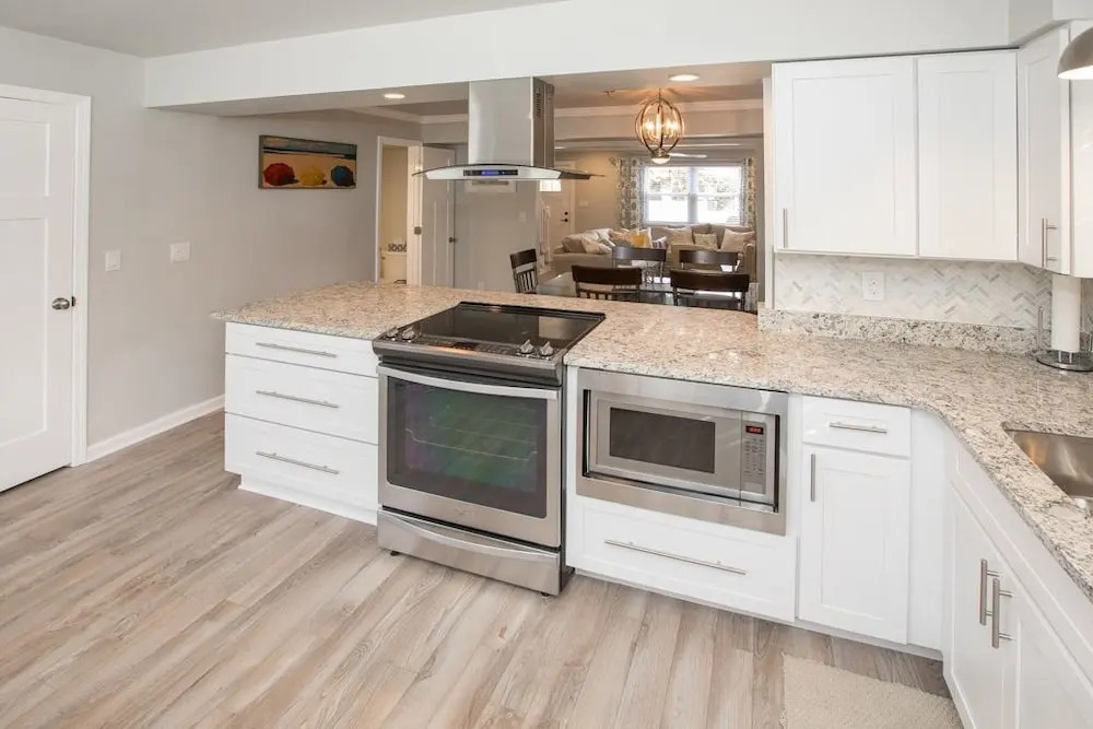A Southern Comfort Cottage 3 Bedrooms 2.5 Bathrooms Cottage