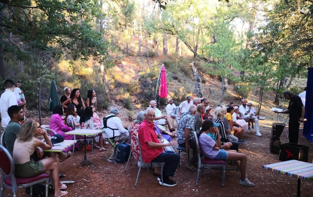 La Colline des Ocres Village de vacances