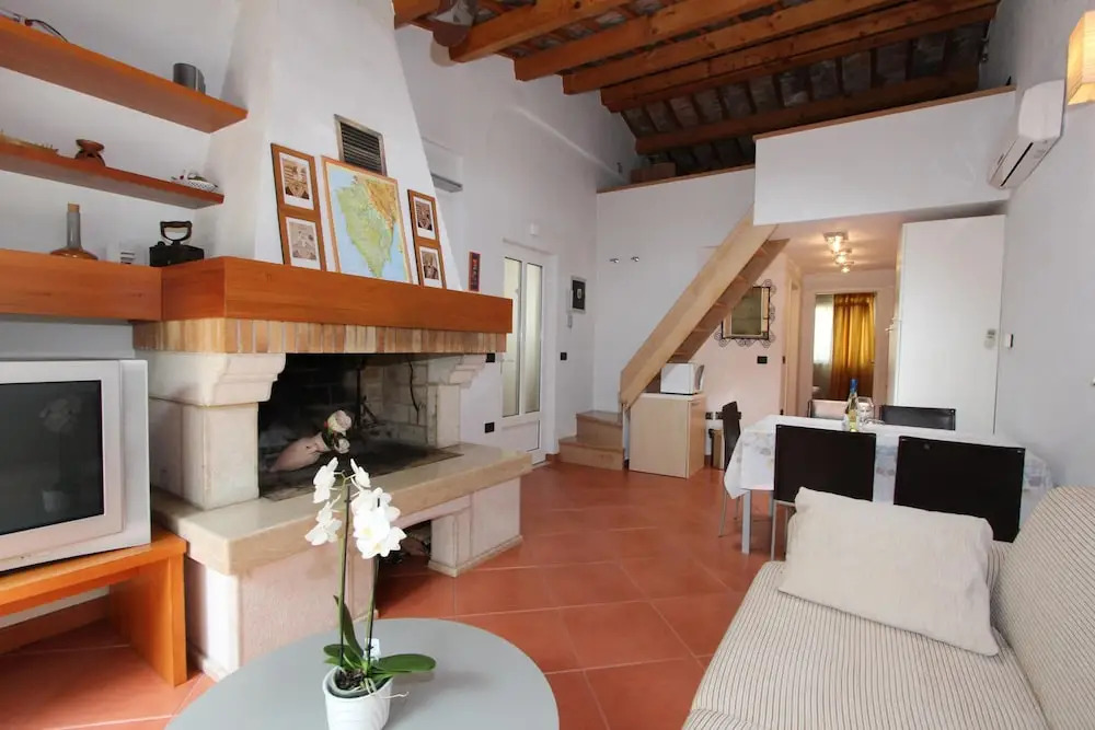 Apartments Villa Buric