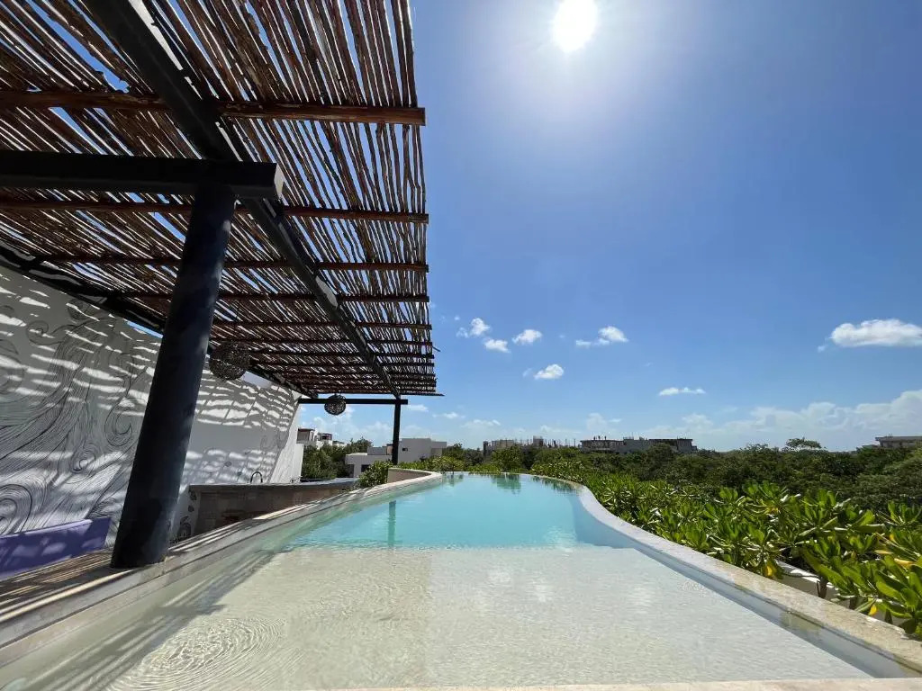 Hermoso penthouse de 3 recámaras en Aldea Zama