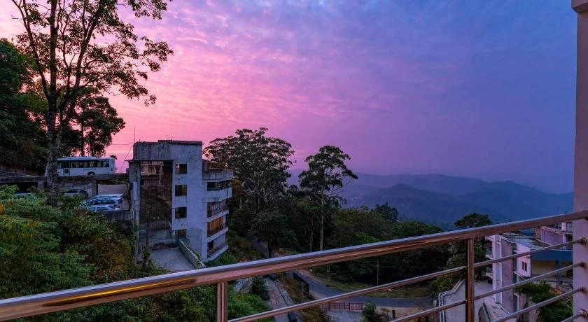 Mist Inn Resort