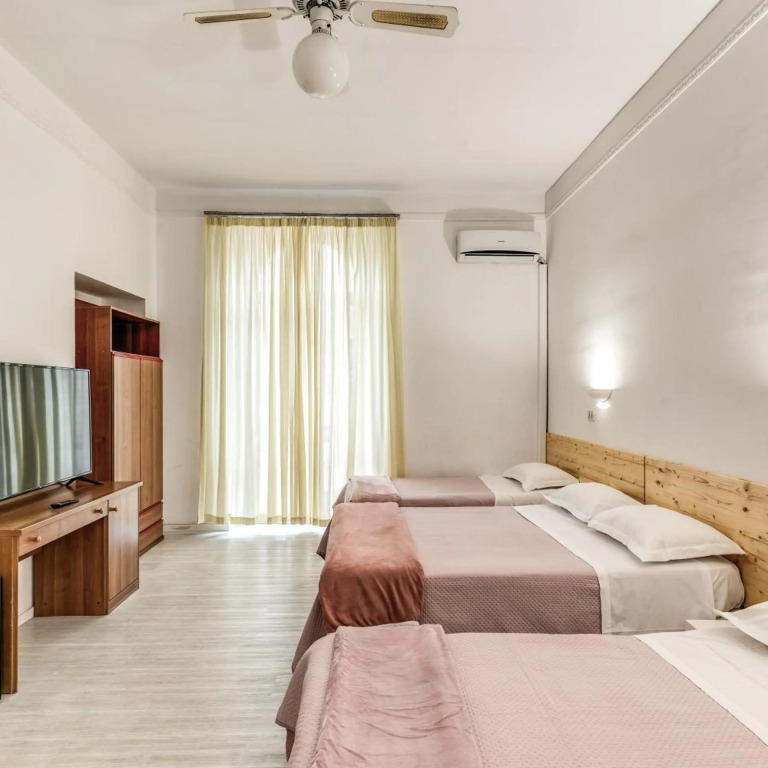 Hotel Altavilla 9
