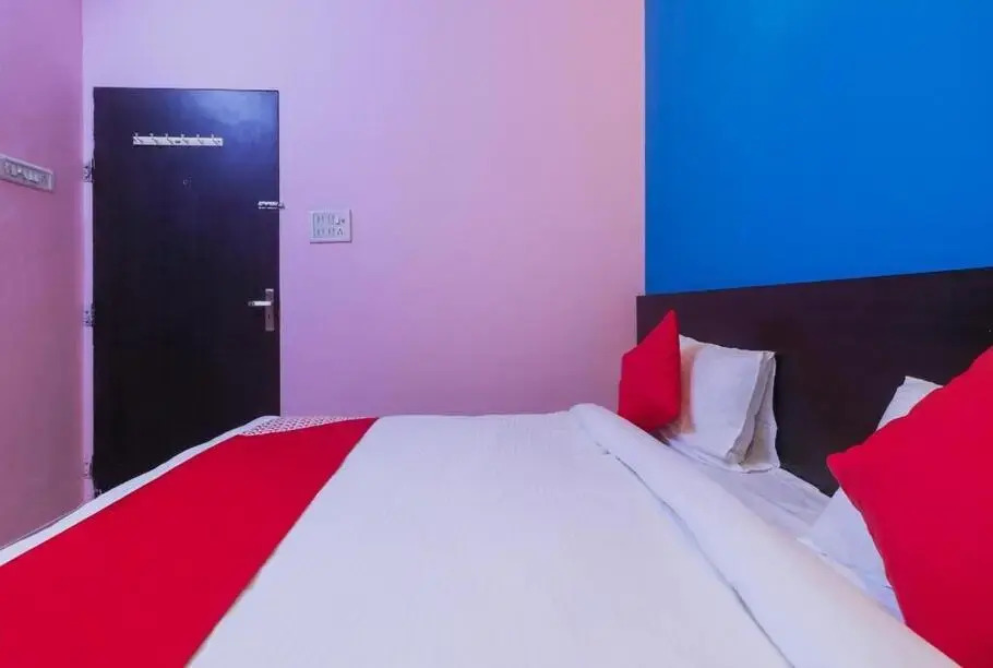 OYO Flagship 80515 Hotel Shivam Palace