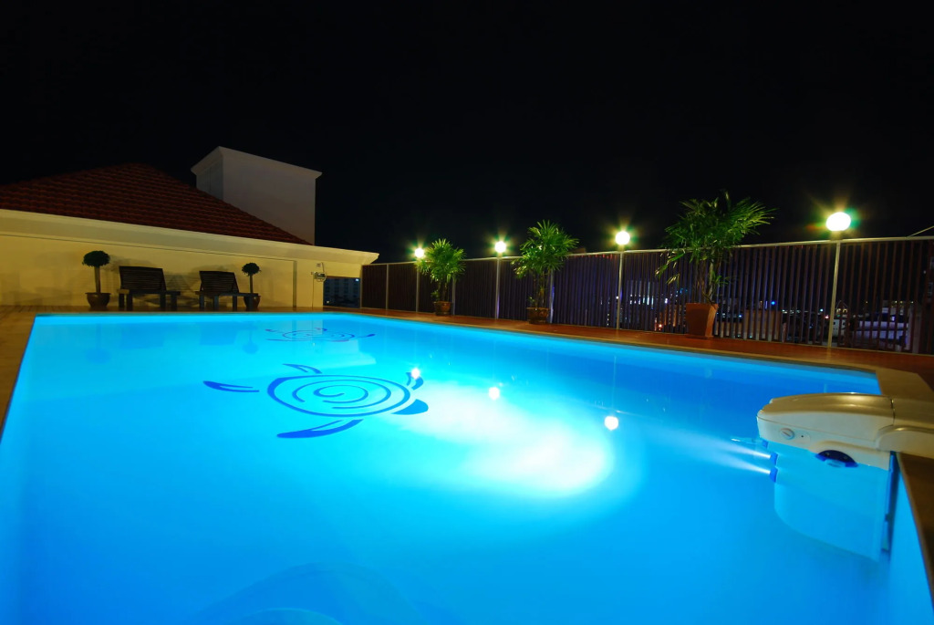 Embryo Hotel
