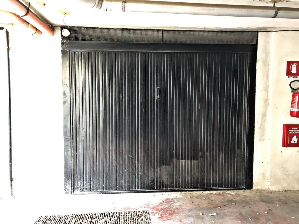 Box Auto E Terrazzo Relax a 600 Metri Dal Mare