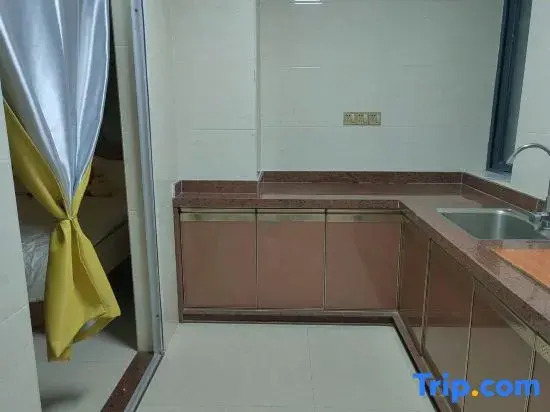 Youyi Theme Apartment (Quanzhou Dongche Station)