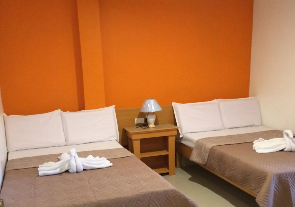 Stone House Hotel Pasay