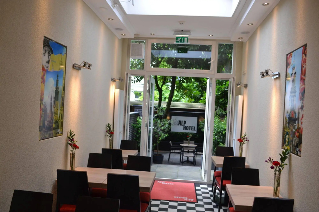 Alp Hotel