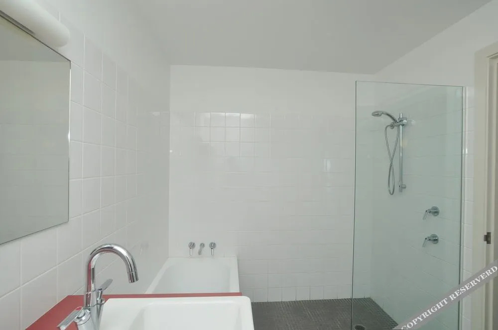 Lennox Holiday Apartments