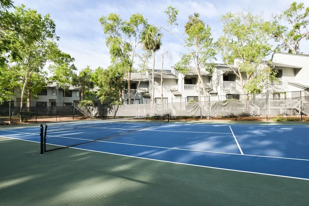 New Listing! All-Suite W/ 3 Pools - Walk To Beach! Townhouse