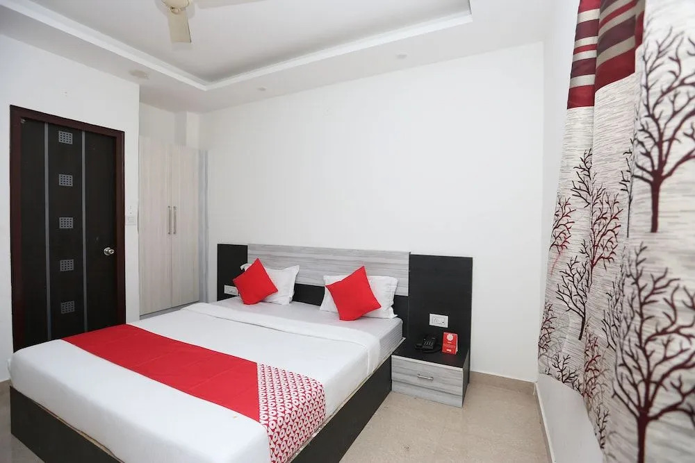 OYO 19718 Hotel Priva