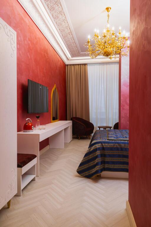 Двухместный полулюкс (двуспальная кровать) в Skyline Plaza Hotel
