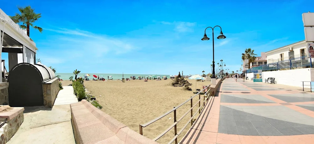 Zenplaya 14, Playa Bajondillo
