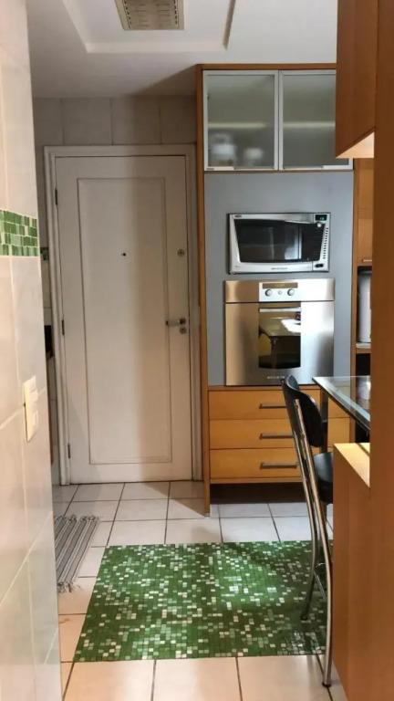 Apartamento de Luxo com 3 Suites em Bairro Nobre