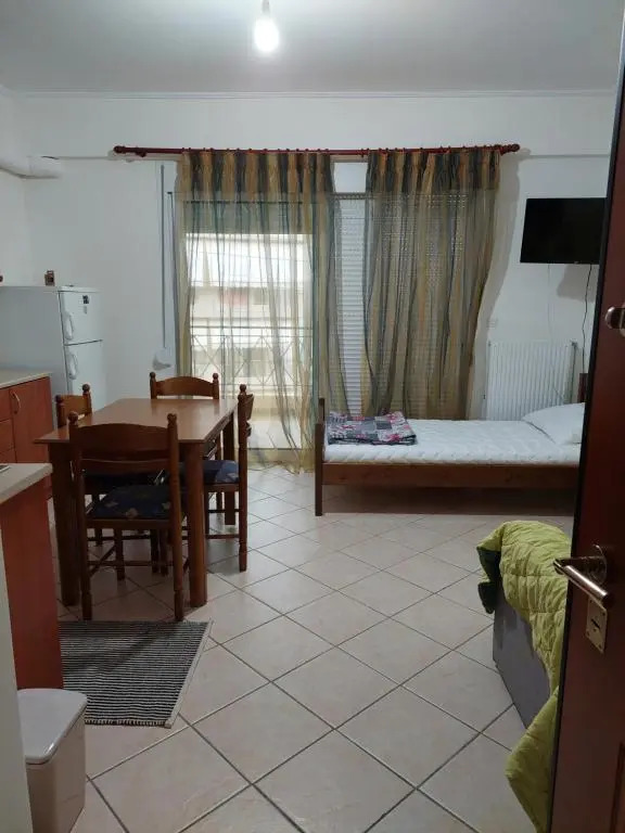 Amazing Theokritoy B2 in Tripolis free parking