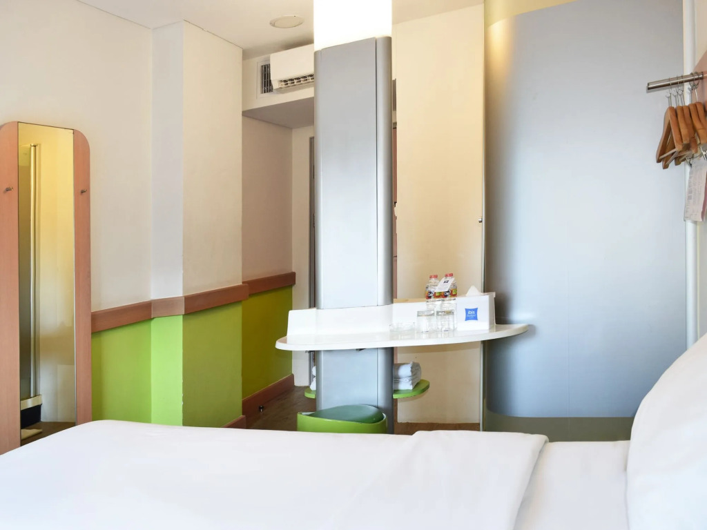 Ibis Budget Semarang Tendean