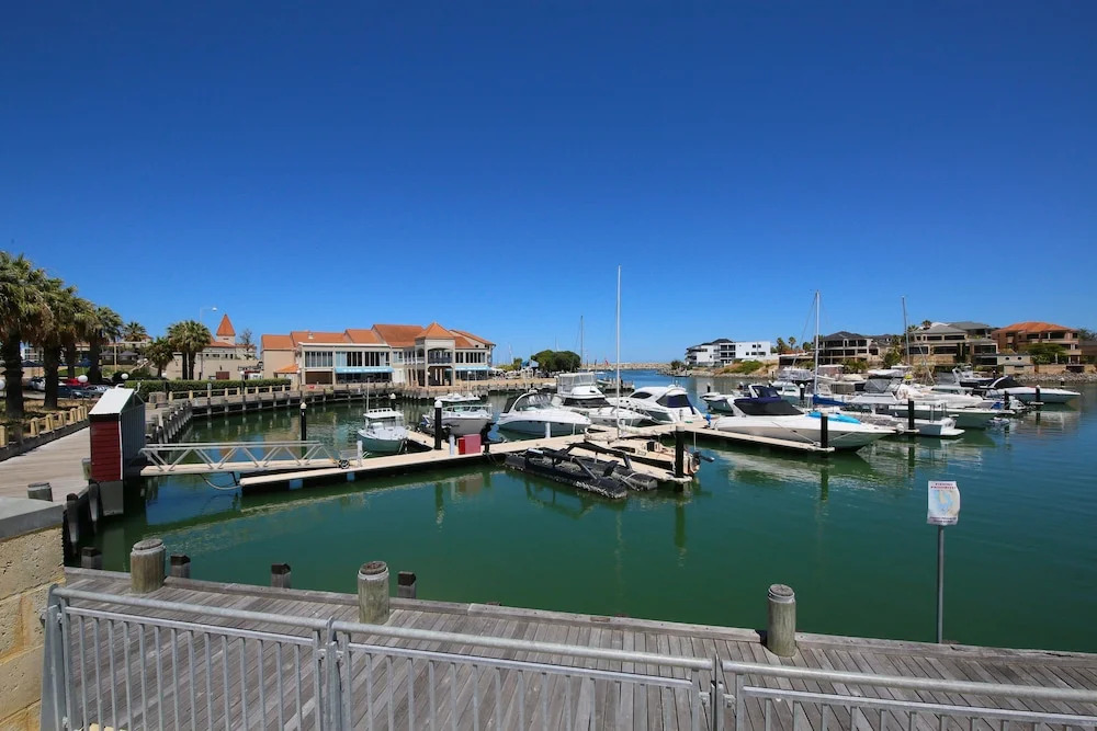 Studio Style Mindarie Marina