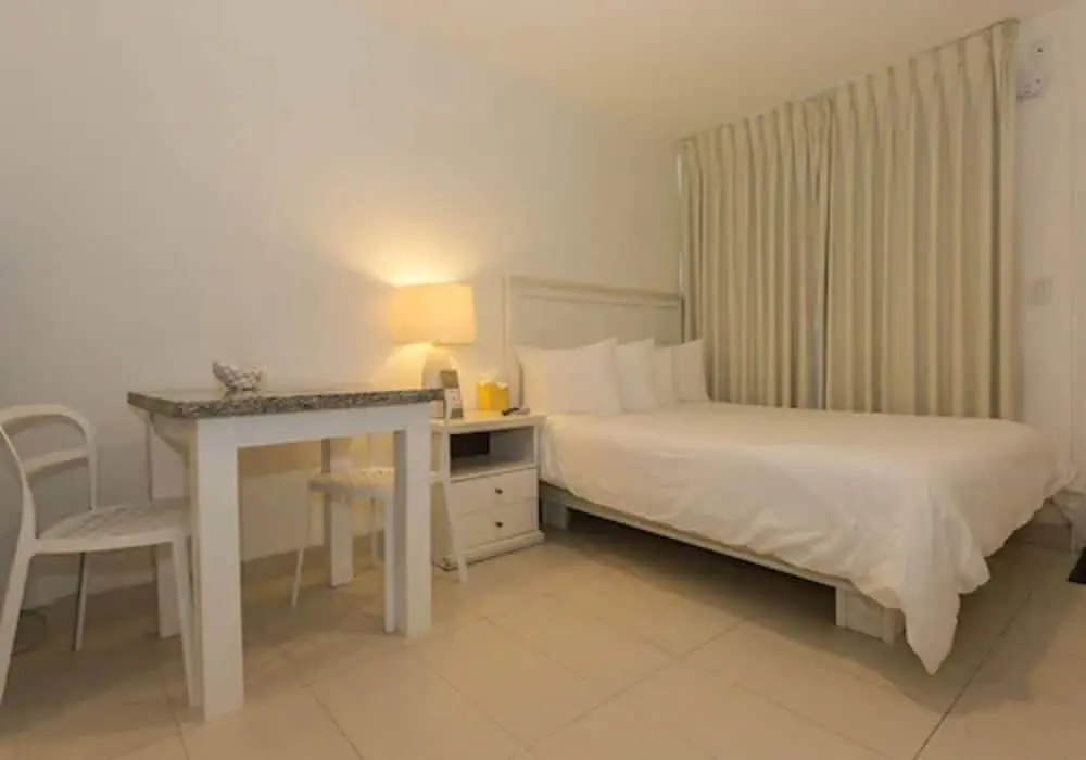 Premiere Hotel