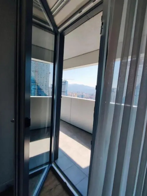 Leo Group BEST STUDIO 2326 Alliance Palace
