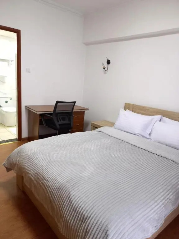 Good Guest RM 3 Sharing Living and Kitchen USD33